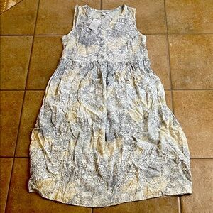 Croft & Barrow Sleeveless Midi Dress in Gray and Cream